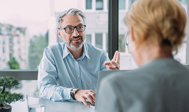 1 zu 1 Gesprächssituation 1 zu 1 Gesprächssituation